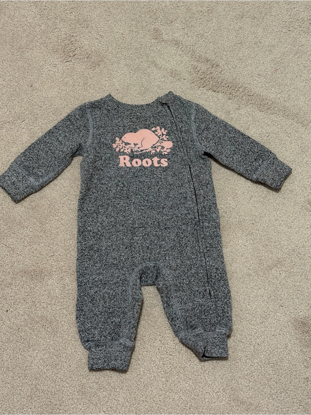Roots Salt & Pepper Onesie 3-6 mos
